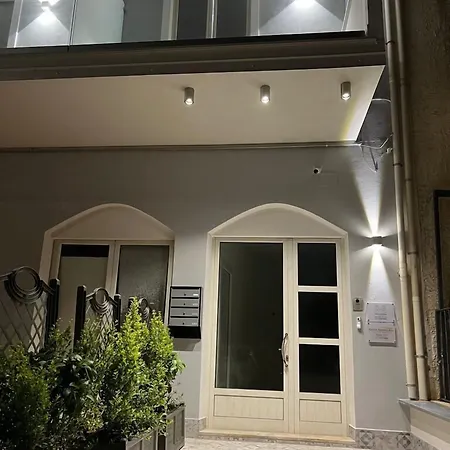 I Mori Dell'etna B&B 3*